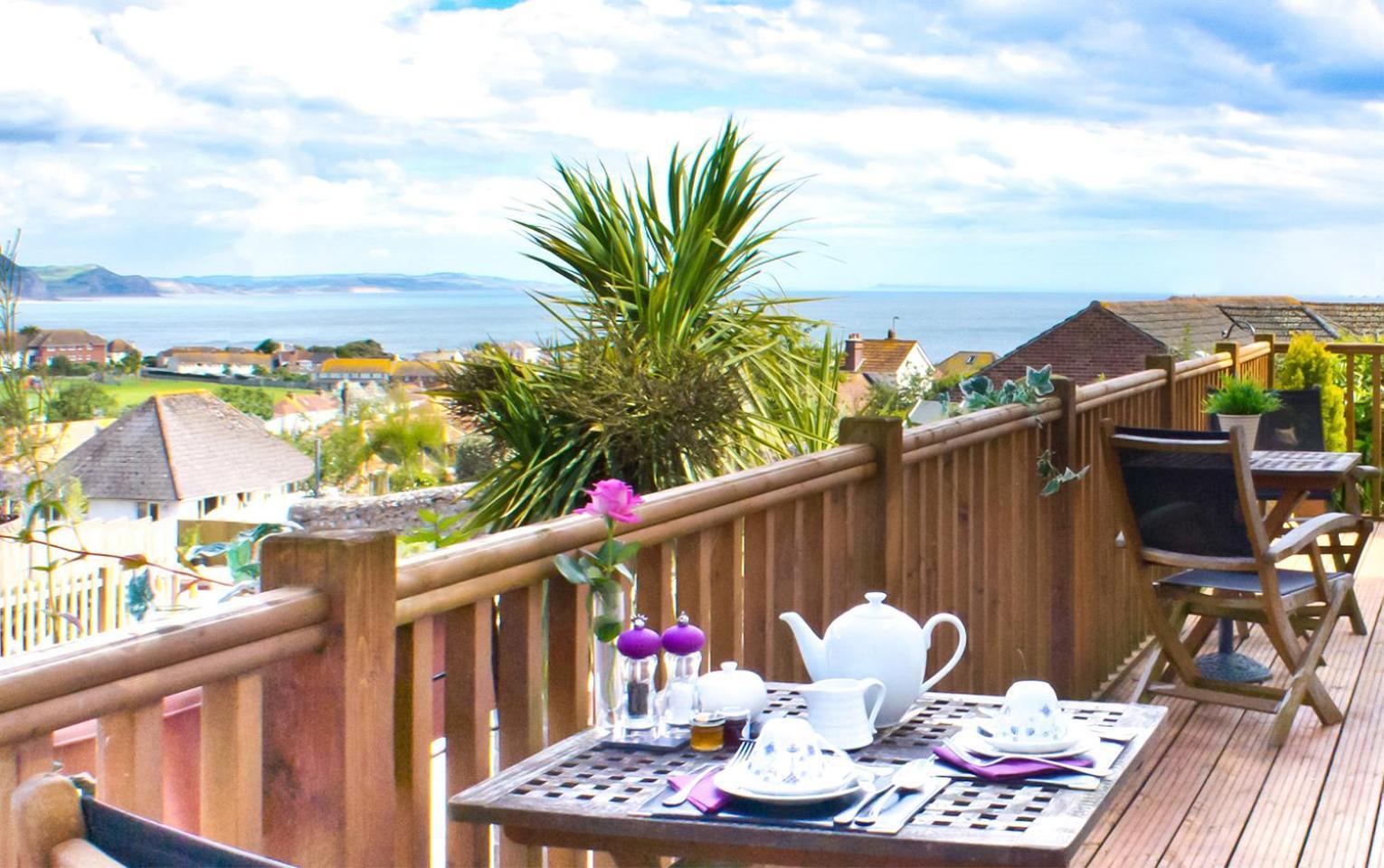 Westwood Guest House Lyme Regis Exterior foto